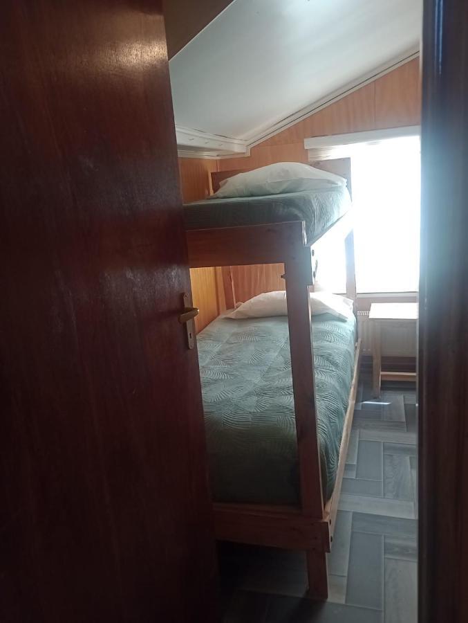 Isla Yu Backpacker Vandrehjem Puerto Natales Eksteriør billede